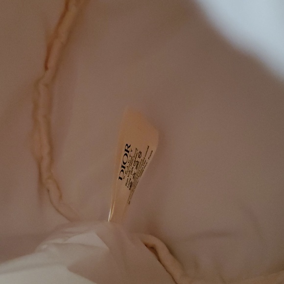 New in box Dior drawstring pouch bag   champagne color color ✨️ - Picture 5 of 5
